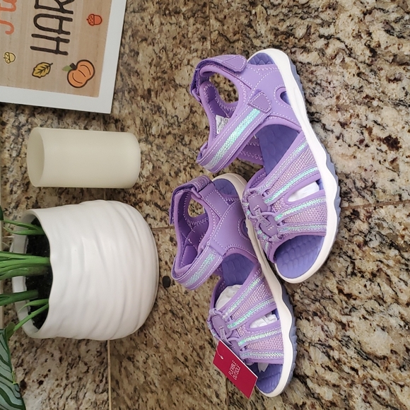 Sandals - Picture 2 of 5